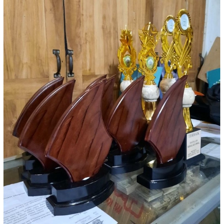 Terlaris  Plakat Kayu Murah Kosong Vandel Kayu Custom Vandel Kkn Plakat Kayu Wisuda Plakat Kkn