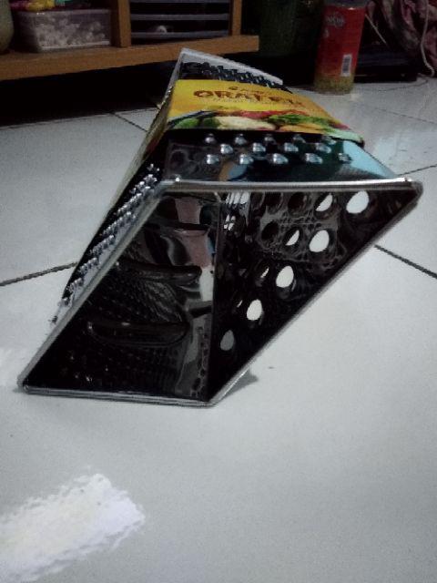 Parutan Menara 4 Sisi Parutan Kelapa Parutan Buah