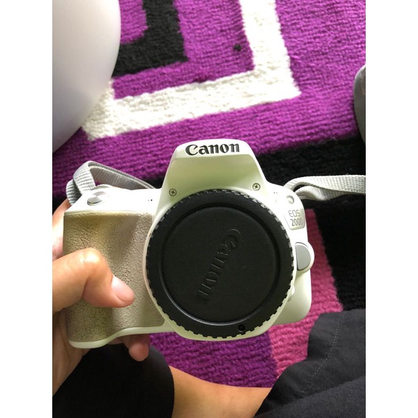 Canon 200D Bekas