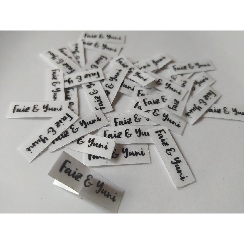 

Cetak/Custom Sticker Label Transparan Nama Untuk Aksesoris Minimal Pembelian 100 PCS