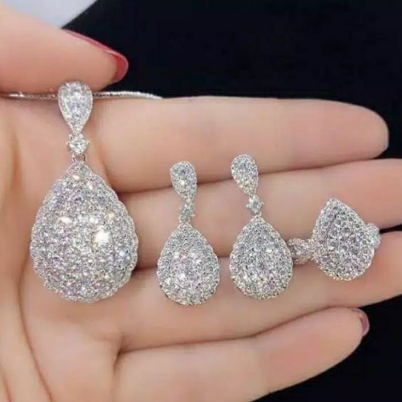 Set Perhiasan Replika Berlian Set Replika Berlian Lapis Emas Set Perhiasan Replika Berlian Eropa Tah
