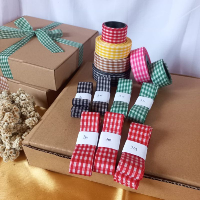 

PITA HAMPERS MOTIF KOTAK ECERAN PER METER