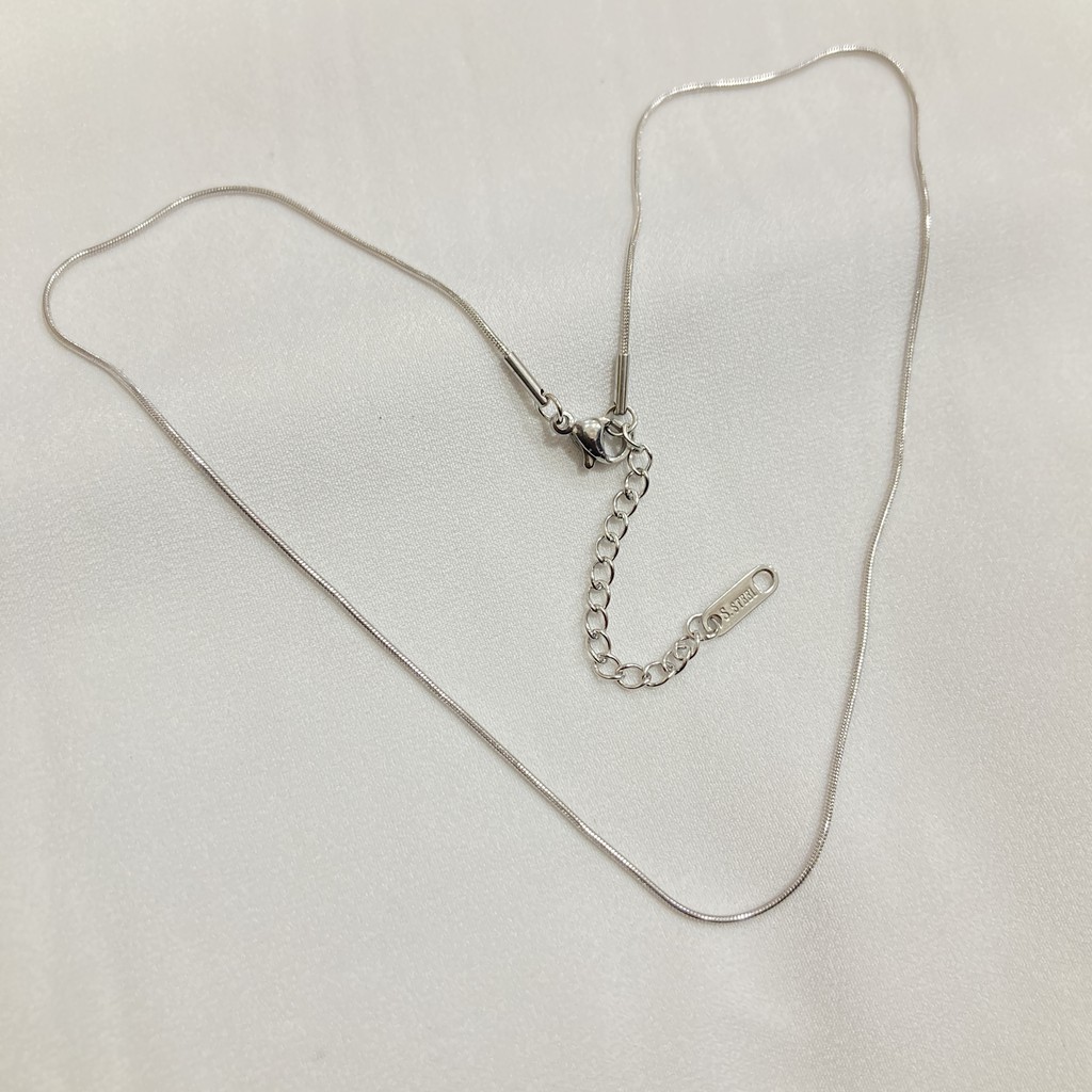 Kalung Titanium Belut Bulat Pria Wanita Anti Karat 45cm Stainless Steel Aksesoris Perhiasan Unisex