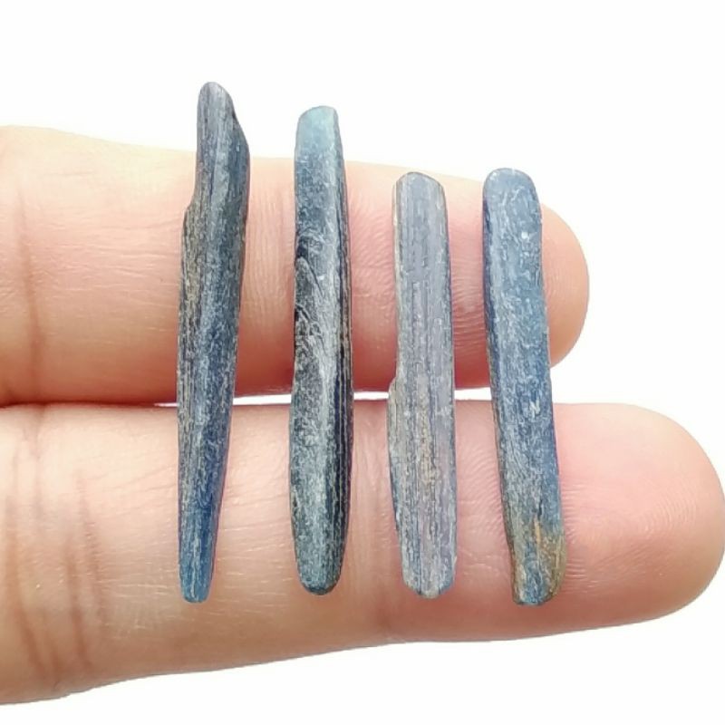 Rough / Bahan Batu Permata Natural Kyanite / Safir Australia 09