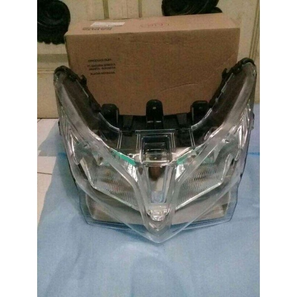REFLEKTOR LAMPU DEPAN VARIO 125 OLD KZR