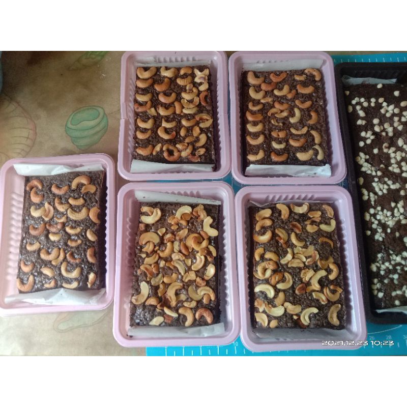 

Brownies panggang Mede