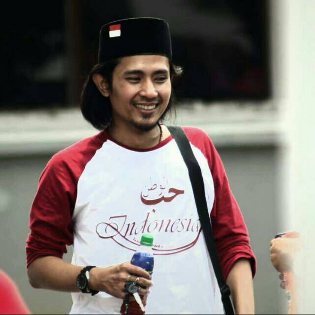 is.id Lovers - Kaos desain NU cinta tanah air