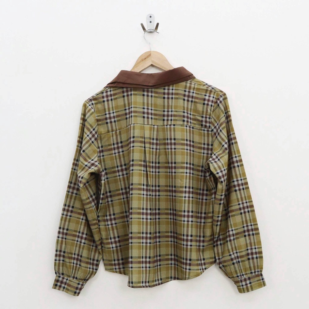 Nome plaid hem top - Thejanclothes