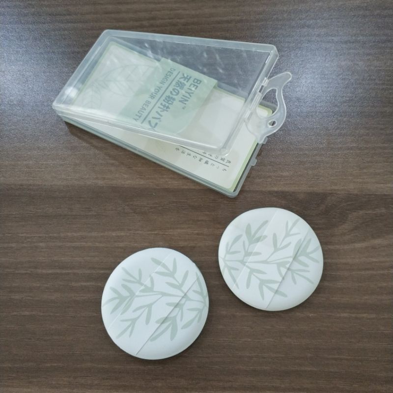 Spon Bedak Sponge Bulat Make Up Powder Wajah Tata Rias Wanita Bedak