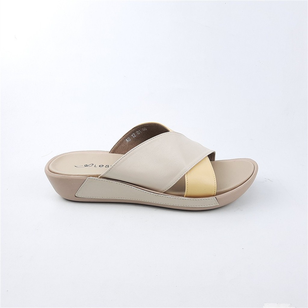 WEDGES SANDAL WANITA LE BIANCA AU.12.01 36-40