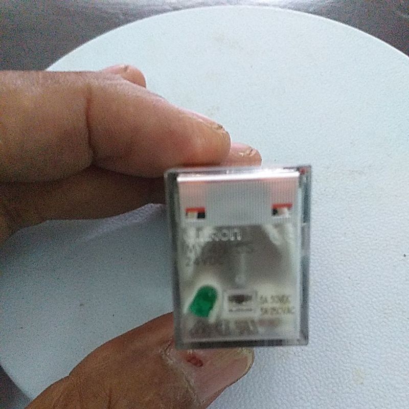 relay OMRON my4n