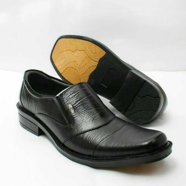 De Carvalho sepatu pantofel  kulit asli