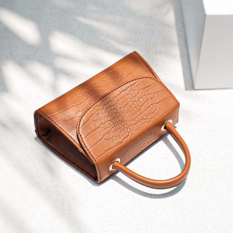 Beliya Mizu Slingbag Brown-4