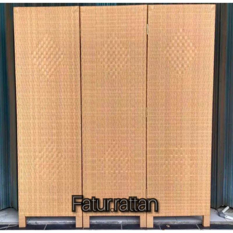 [Free Ongkir] Sktetsel/ partisi/ pembatas ruangan 3 pintu Rotan Sintesis Limited edition