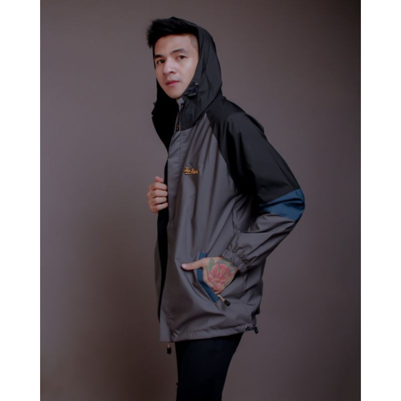 JAKET OUTDOOR PRIA/WANITA ORI