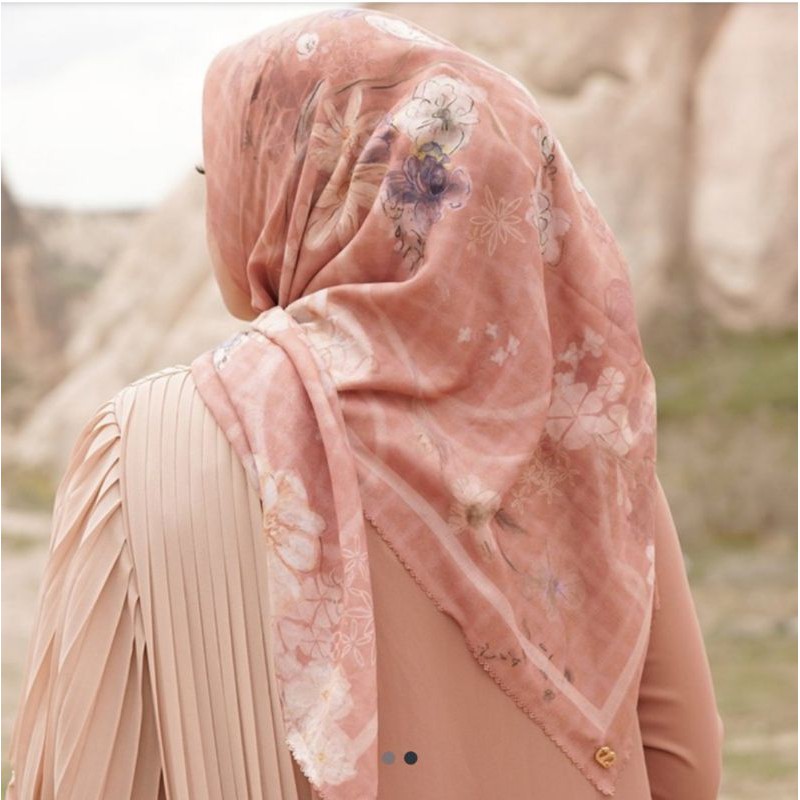 buttonscarves sofya spice