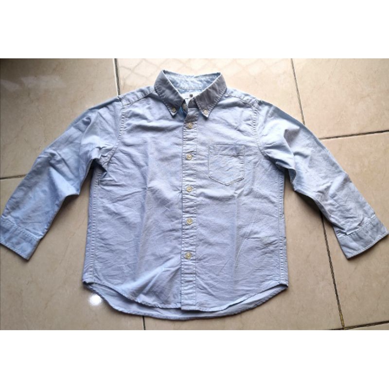 Kemeja anak laki Uniqlo biru muda (peloved)
