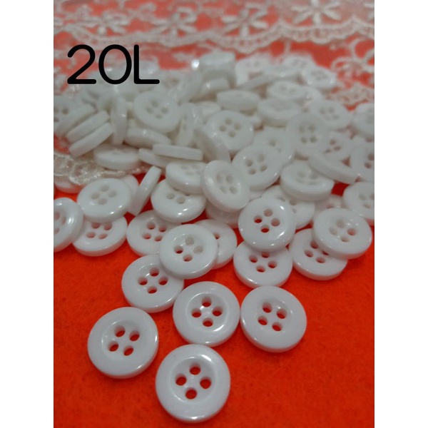 kancing kemeja I kancing baju putih glosy l lubang 4