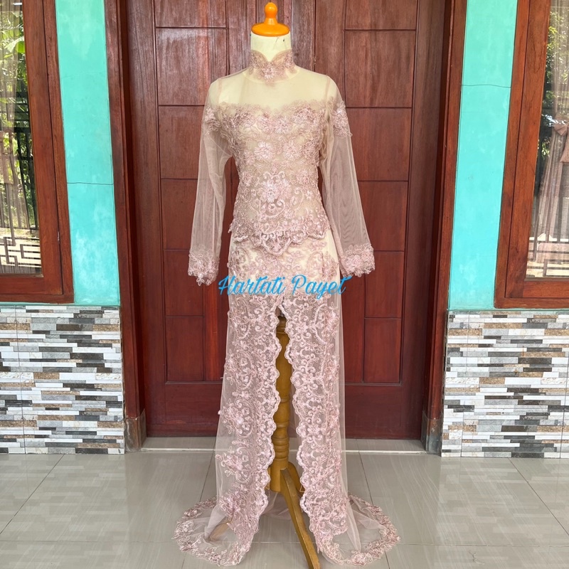 Kebaya akad ekor tanpa payet/Gaun Pengantin Akad