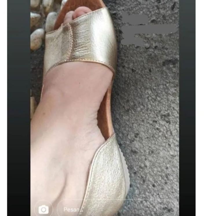 LANGSUNG ATC.. sandal kulit model daltu gold