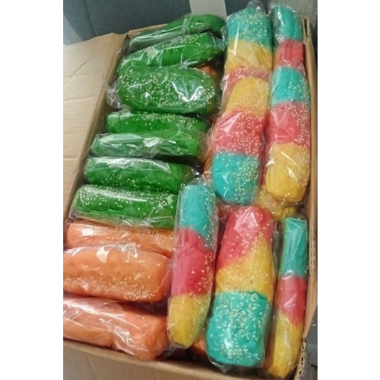 

Roti Hotdog Warna-warni Small panjang 11-12cm