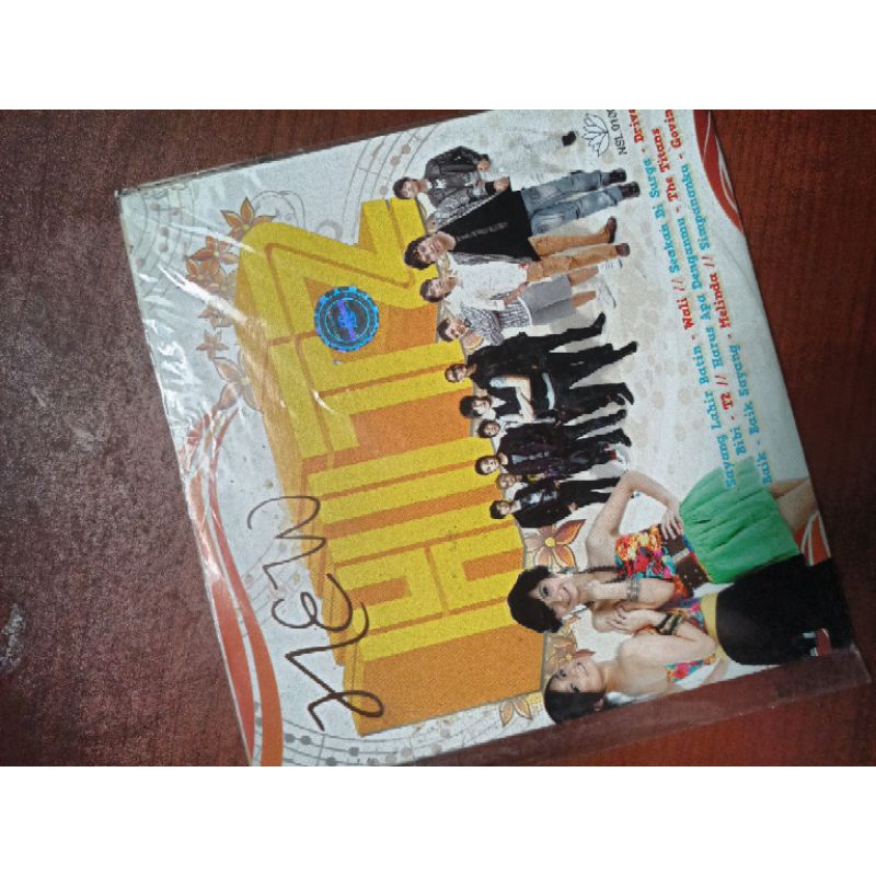 CD audio original NEW HITZ kompilasi band indie nagaswara