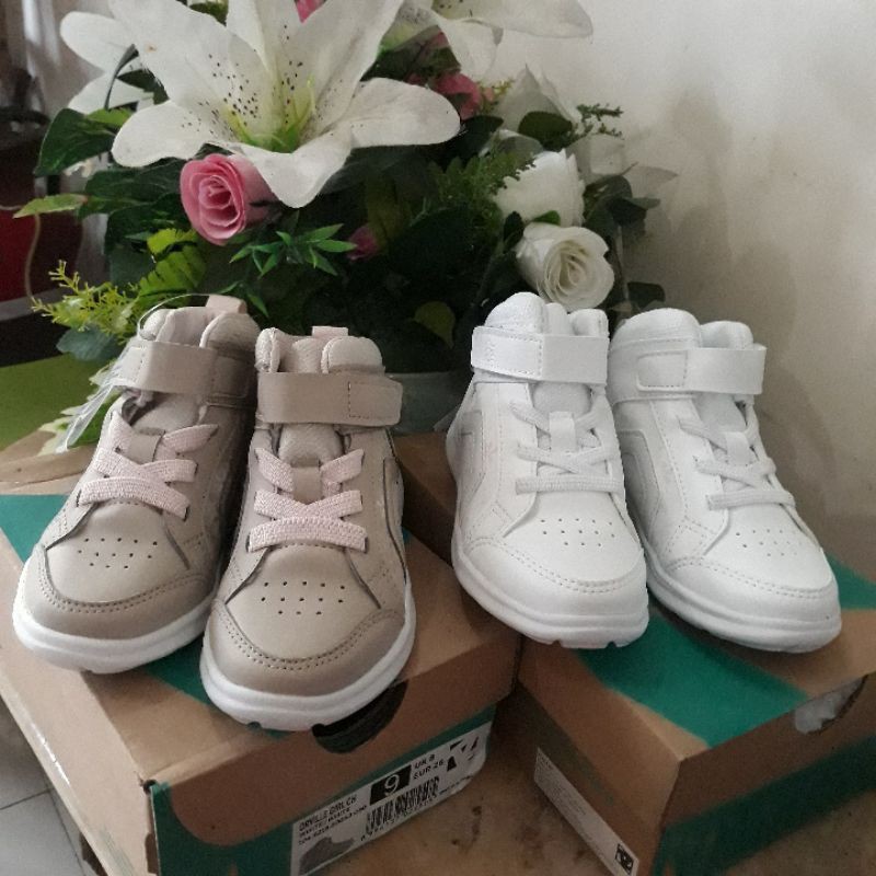 Sepatu Toezone Orville Girl CH White and Sand/Pink Original Sale