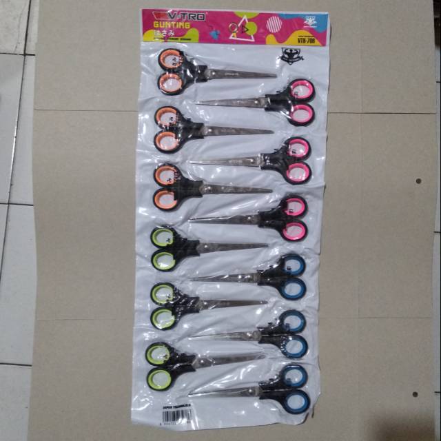 

Gunting lembaran tanggung isi 12 pcs vth-706