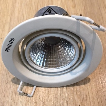 Lampu Sorot Phlips 59776 POMERON 7W 2700K