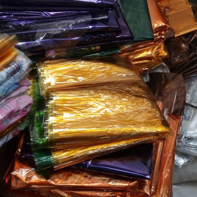 

Plastik Tipis Bahan Layangan Murah - 1Kg