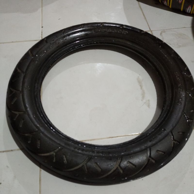 BAN LUAR SEPEDA MOTOR TUBE TYPE 90/90-14 VIPER 222 SWALLOW TANPA KEMASAN