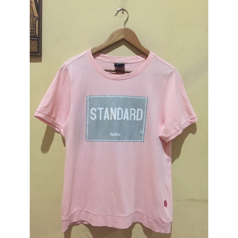 Tshirt Feltics Standard Original kaos cewek second