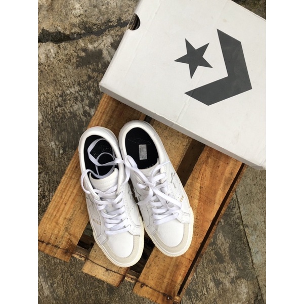 Converse one star pro alexis