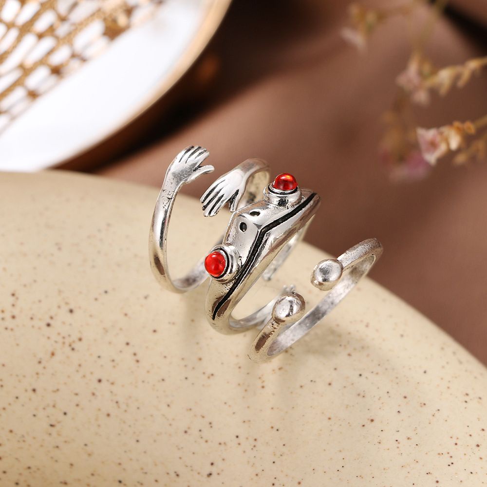 Needway  Geometric Women Finger Ring Personality Rings Set Korean Style Rings Trendy Chain Punk Creative Frog Crystal Portrait Coin