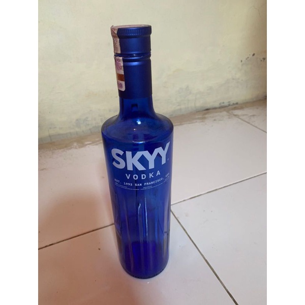 BOTOL BEKAS MINUMAN SKYY VODKA