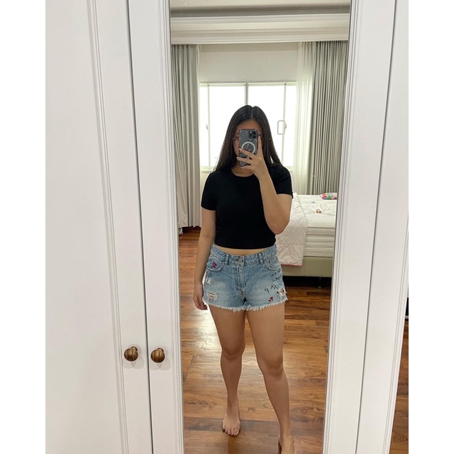 Bershka Celana Pendek Jeans Preloved