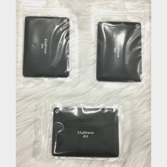 Exo exploration dot card wallet - no pc