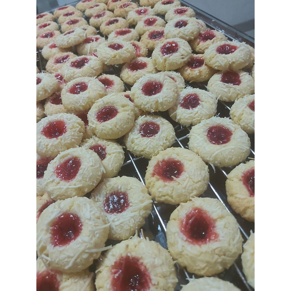 

Strawberry Thumbprint cookies