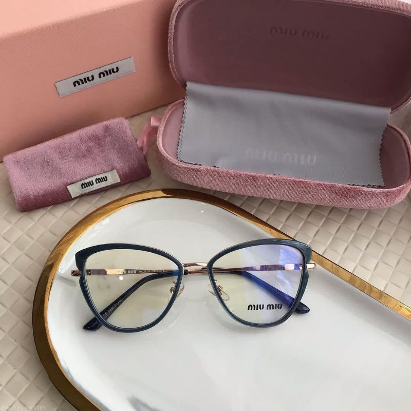 Miu Miu Sunglasses/Kacamata