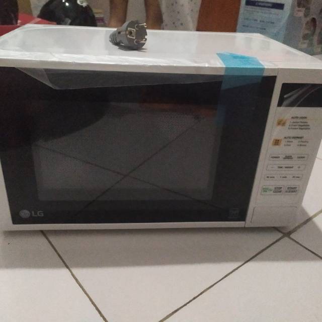 Microwave LG MS2042D
