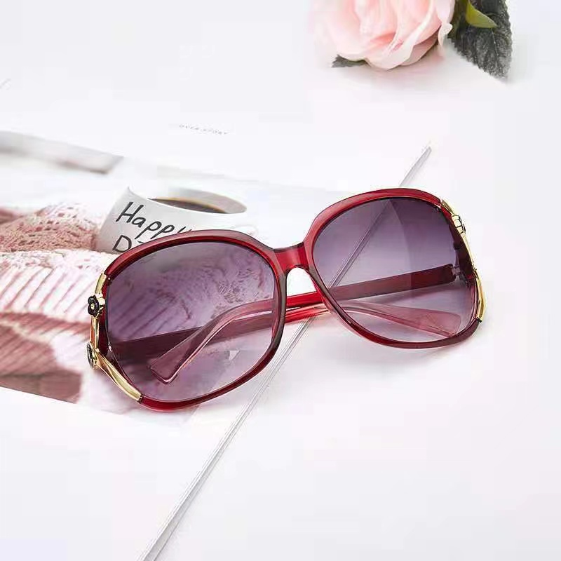 Kacamata Hitam Motif Flower Di Bingkai Women Sunglasses Korean Import