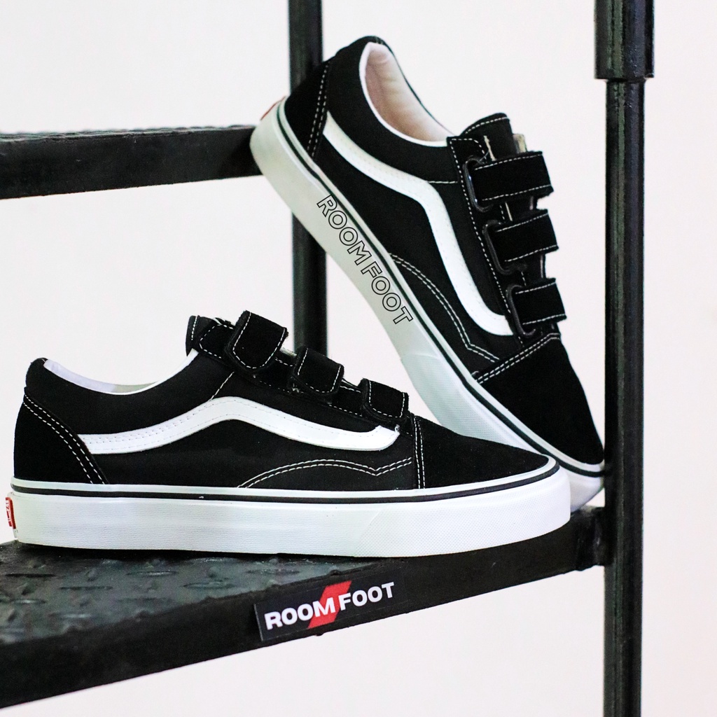 Sepatu Old Skool Velcro Black White / Sneakers Oldskool Velcro Hitam Putih