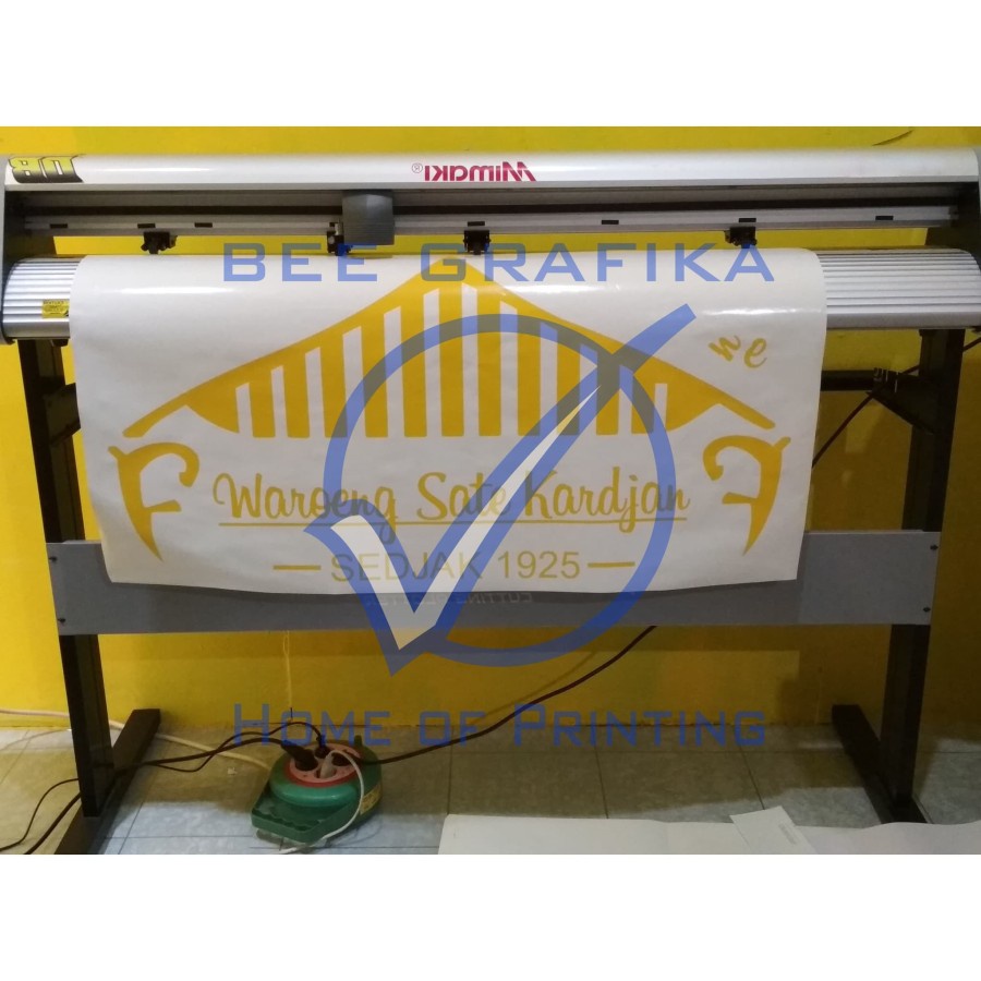 

JASA CUTTING STIKER METERAN VINYL BAHAN JERMAN