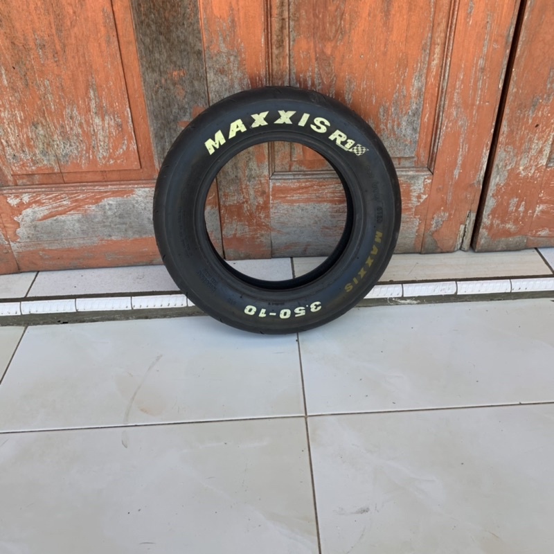 ban maxxis R1 ring 10 vespa second
