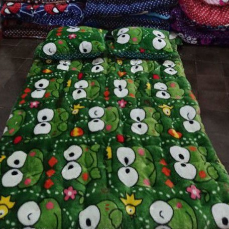 surpet gender motif keropi