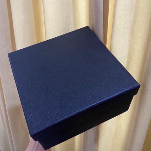 

Hard Box / Gift Box / Kotak Hampers Kado
