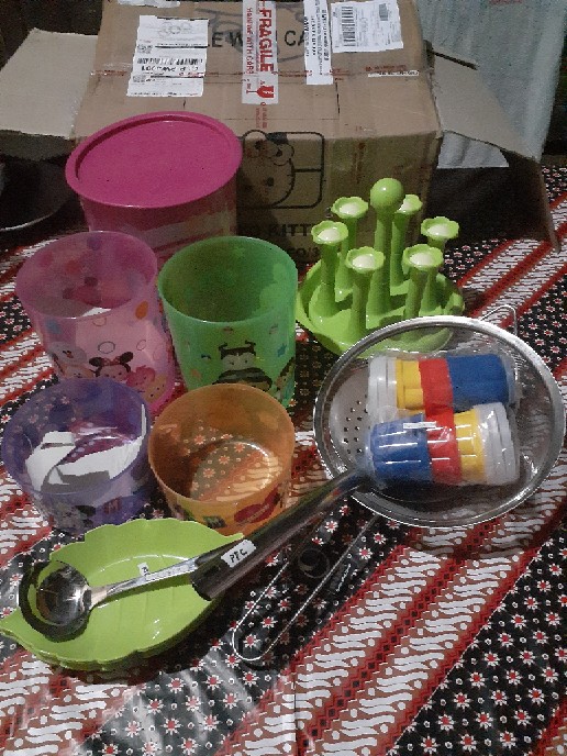 Per-6bj /piring Daun Plastik Kecil 8017