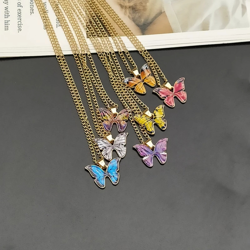 YEEZII Butterfly Kalung Rantai Klavikula Hias Liontin Kupu-Kupu Warna-Warni Gaya Retro Korea Untuk Wanita