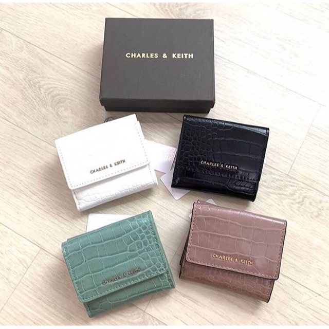 Dompet charles n keith