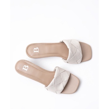 Sophie Reyn Chunky Heels Taupe